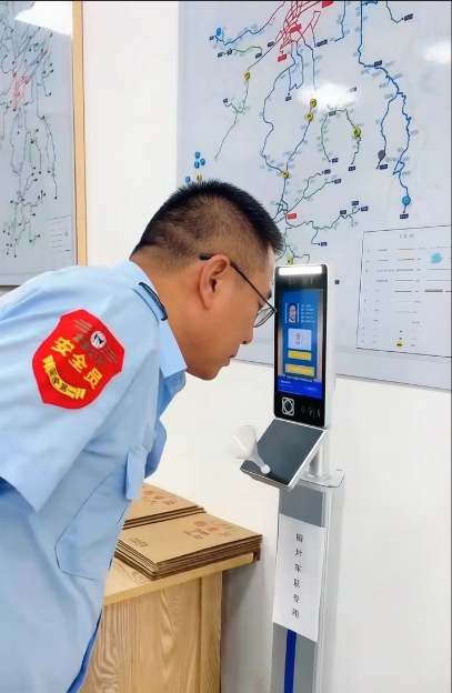 小门卫岗前检测一体机助力交通运输行业安全生产